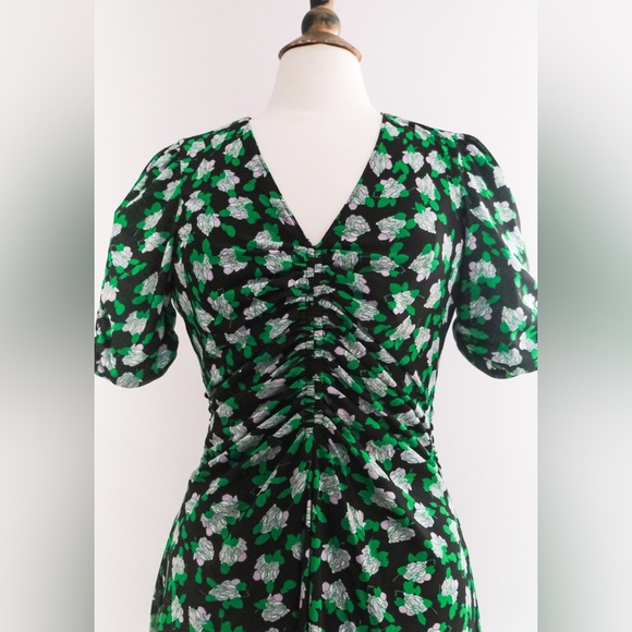 DVF In Charge Reversible Floral Dress - Picture 7 of 12